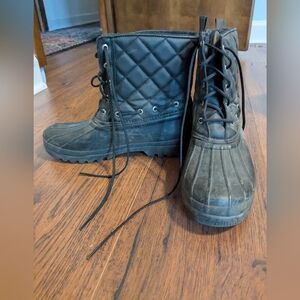 Sperry Black Quilted Lace-Up Boots